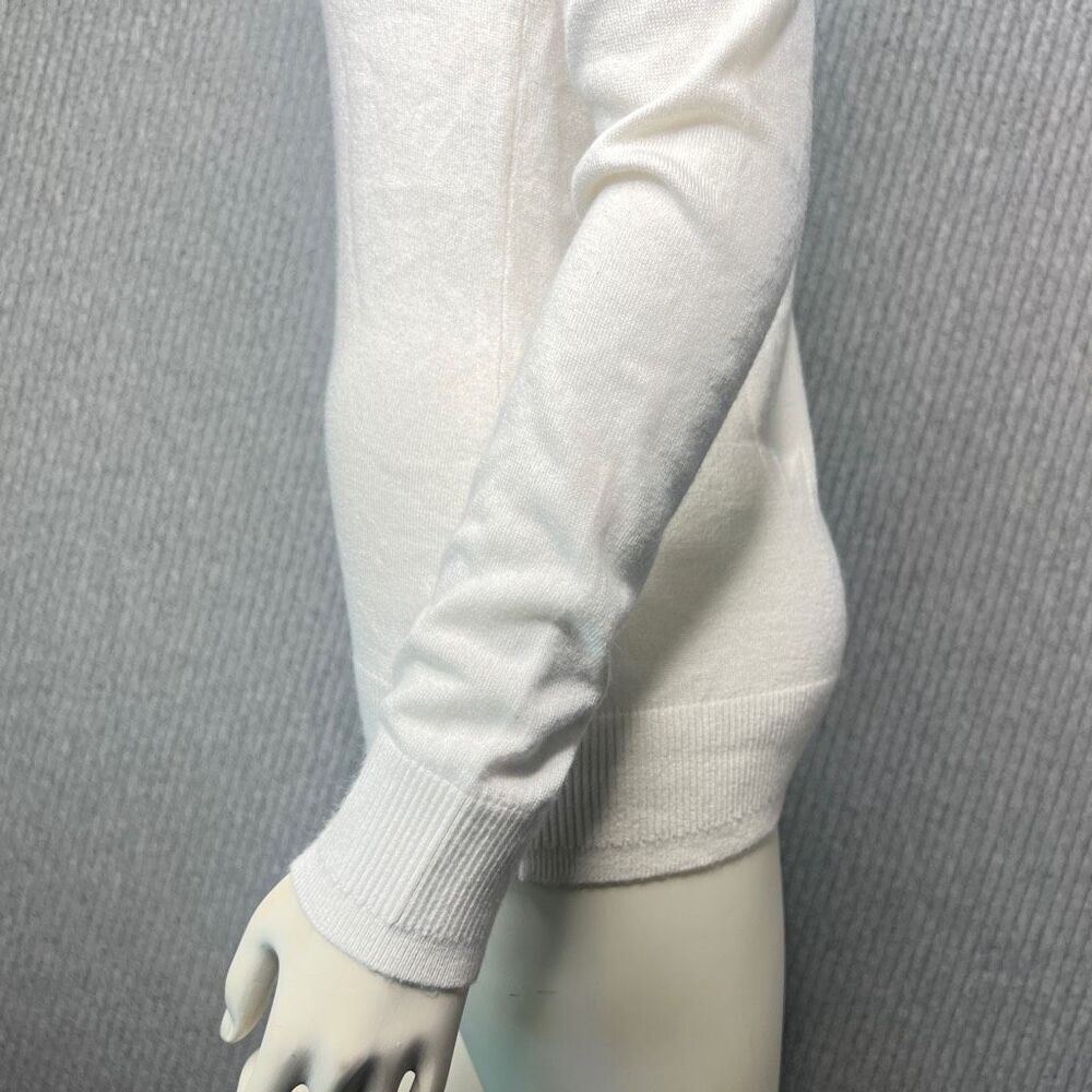 Victorinox Swiss Army‎ Women’s White V-Neck Size Small - Picture 6 of 16